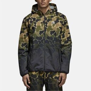 NWOT Men’s Adidas Camo Windbreaker Multicolor Size S